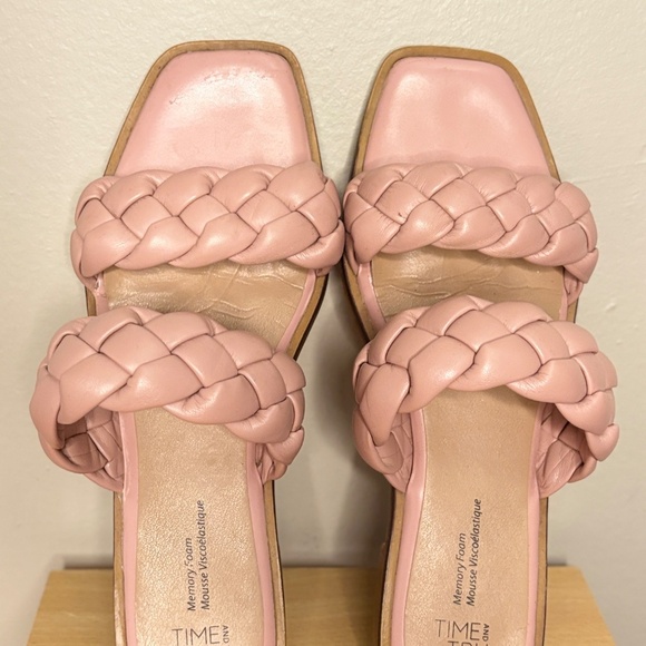4/$10🎄TIME & TRU Nude Pink Chunky Braided Strap Slip-on Sandals Size 7 - Picture 6 of 14